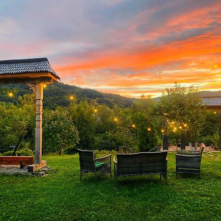 Отель Casa Chira Вишеу-де-Сус Экстерьер фото