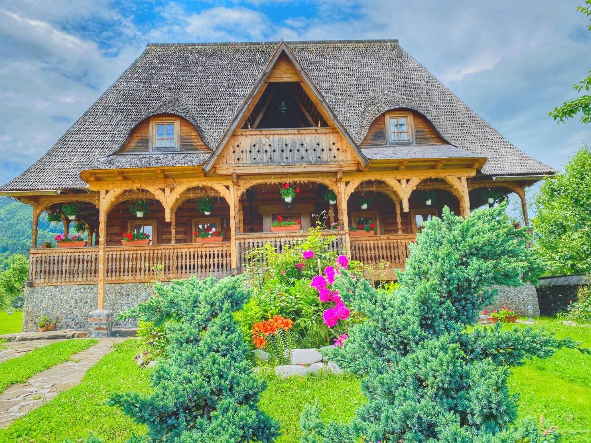 Отель Casa Chira Вишеу-де-Сус Экстерьер фото