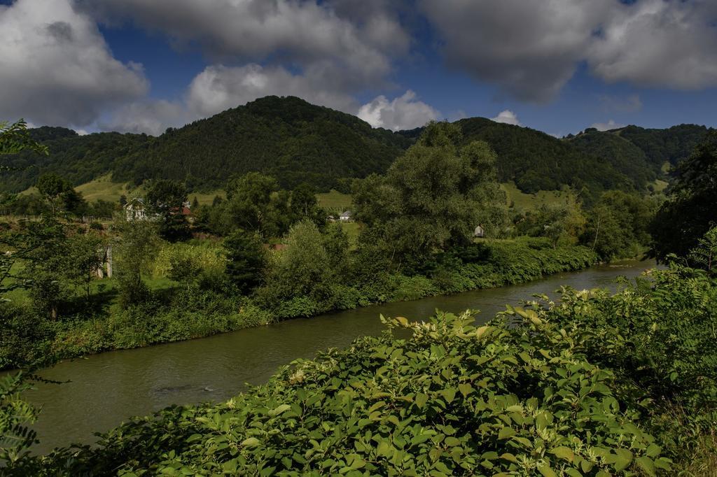 Отель Casa Chira Вишеу-де-Сус Экстерьер фото